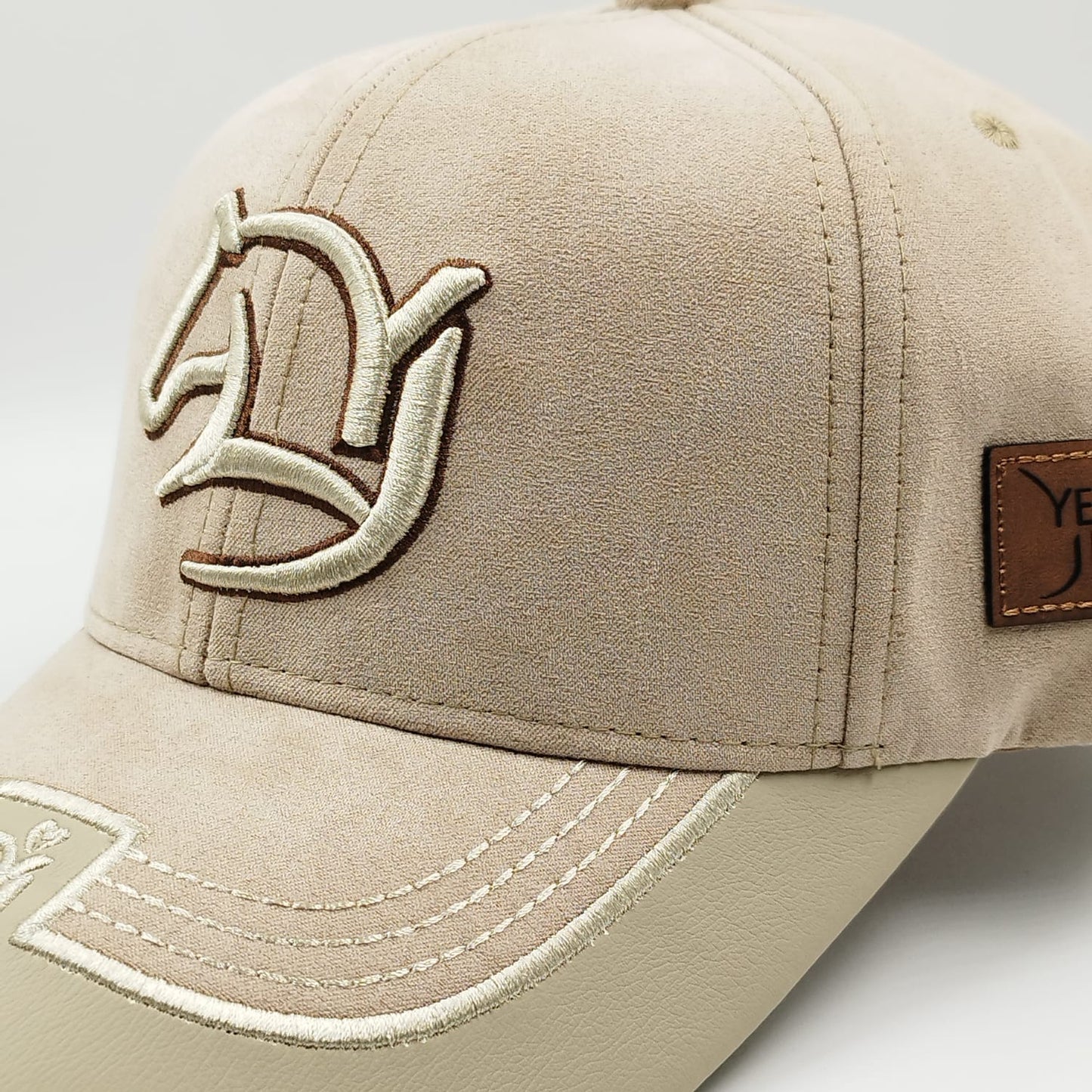 Gorra Bordada Ajustable Caballo Bordado
