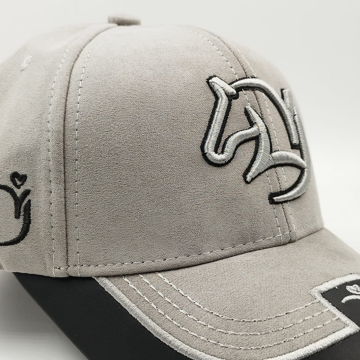 Gorra Bordada Ajustable Caballo Bordado