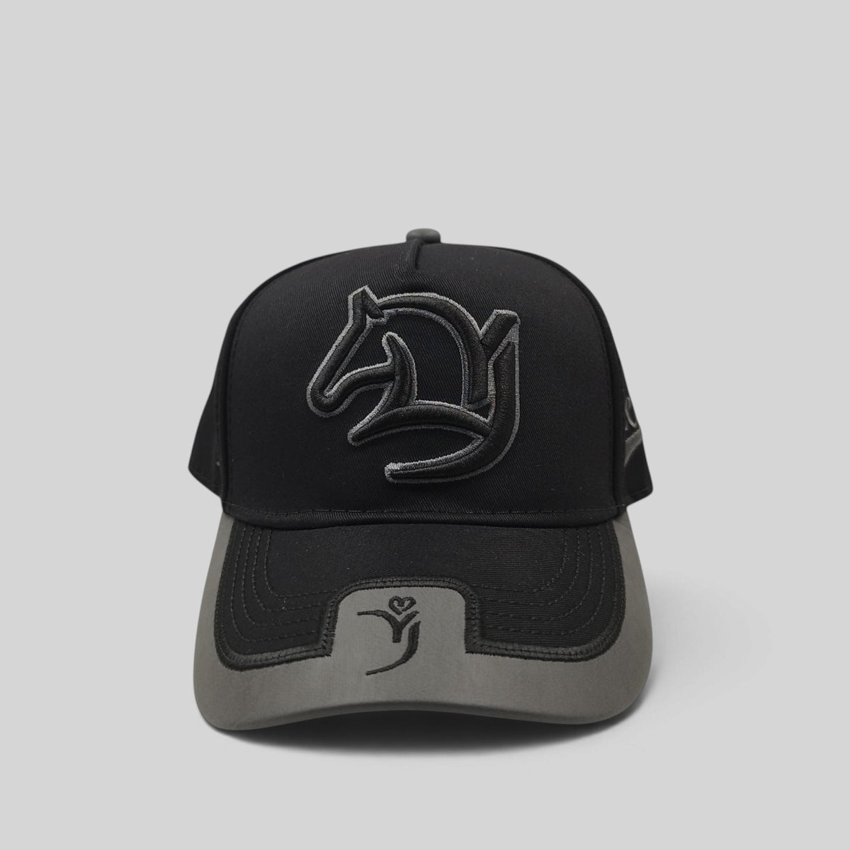 Gorra Bordada Ajustable Caballo Bordado