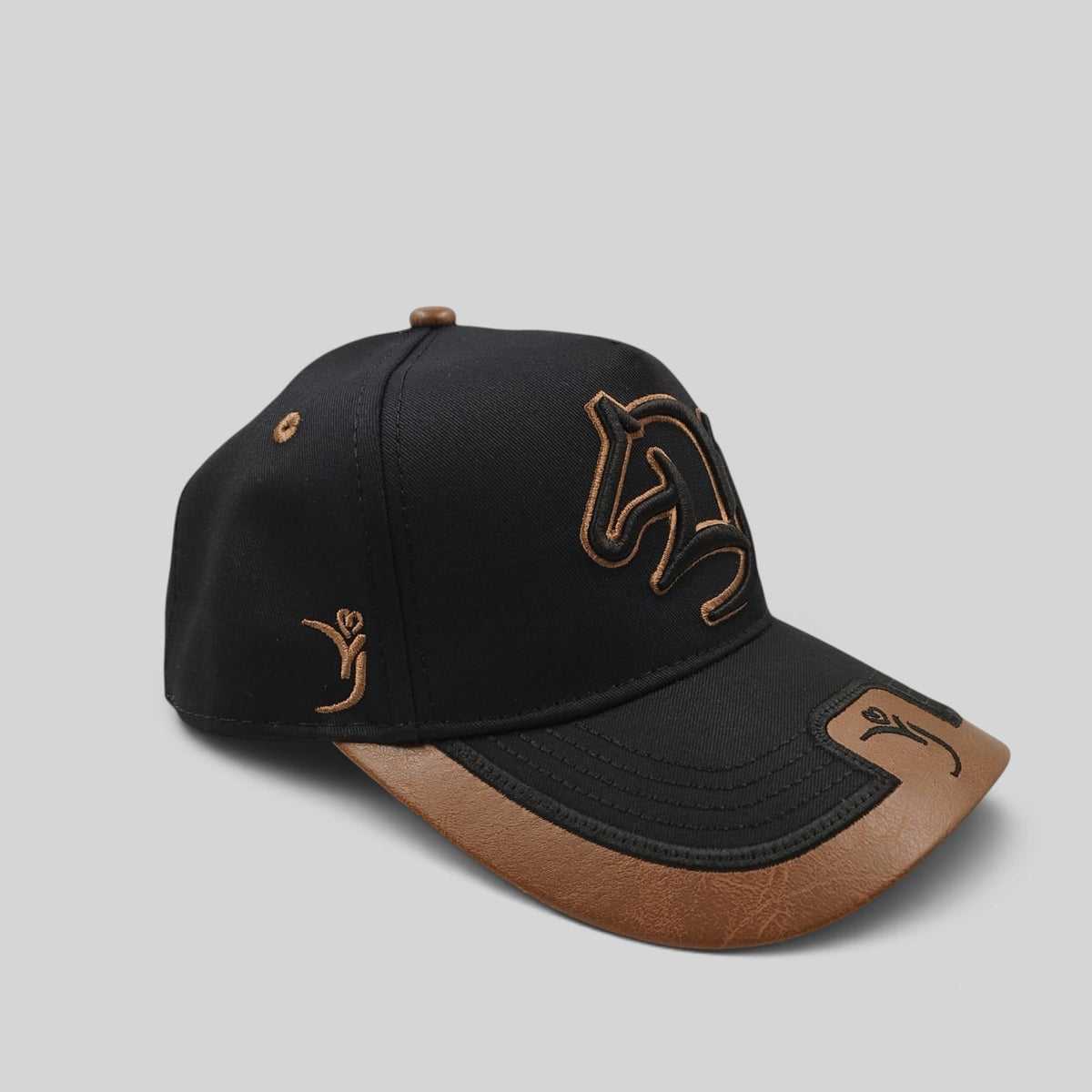 Gorra Bordada Ajustable Caballo Bordado
