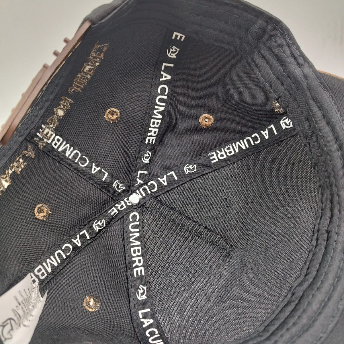 Gorra Bordada Ajustable Caballo Bordado