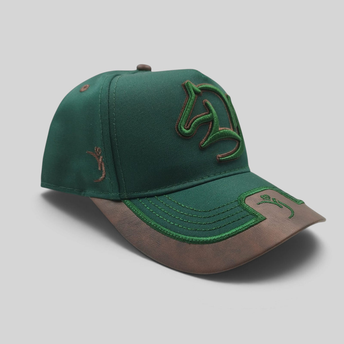 Gorra Bordada Ajustable Caballo Bordado