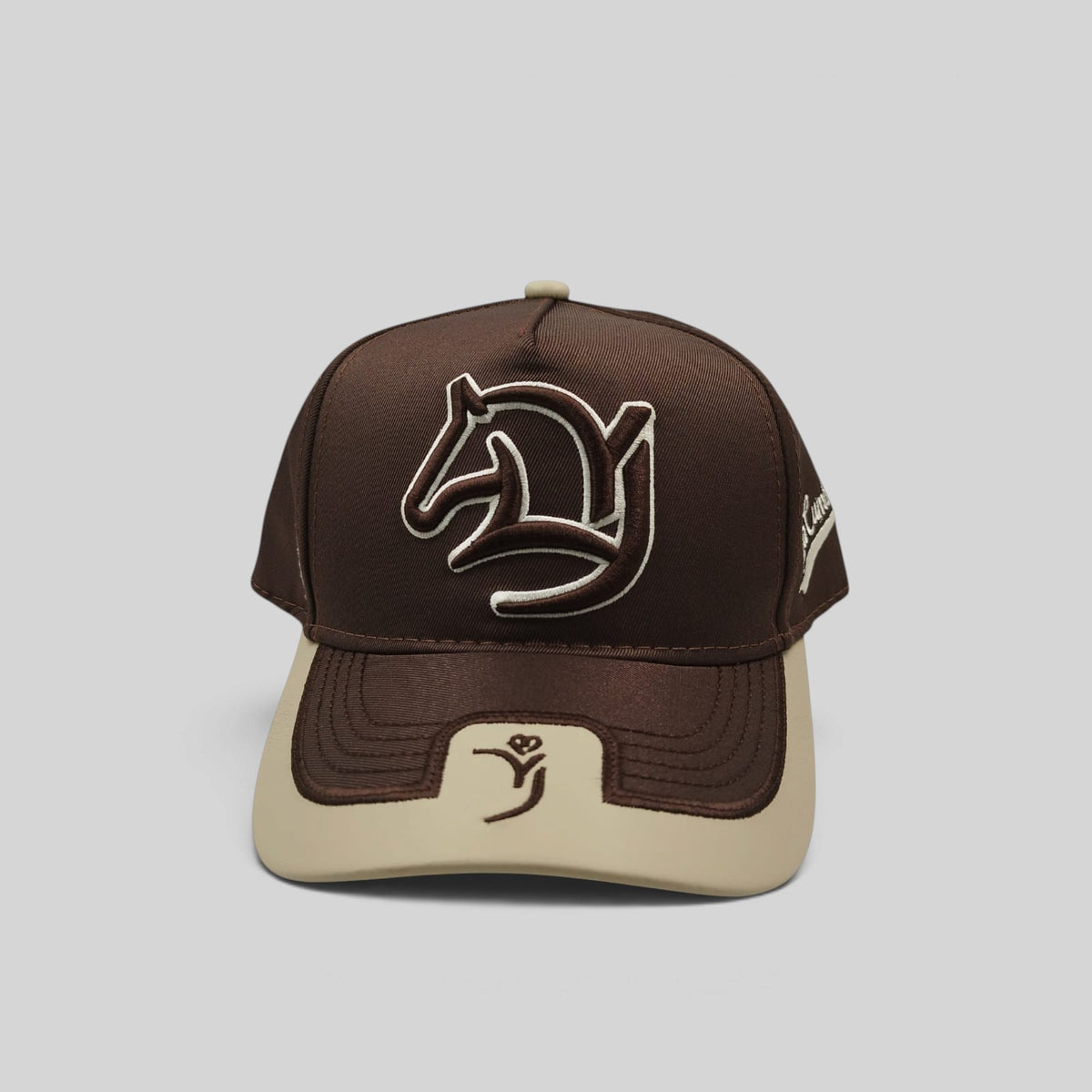 Gorra Bordada Ajustable Caballo Bordado