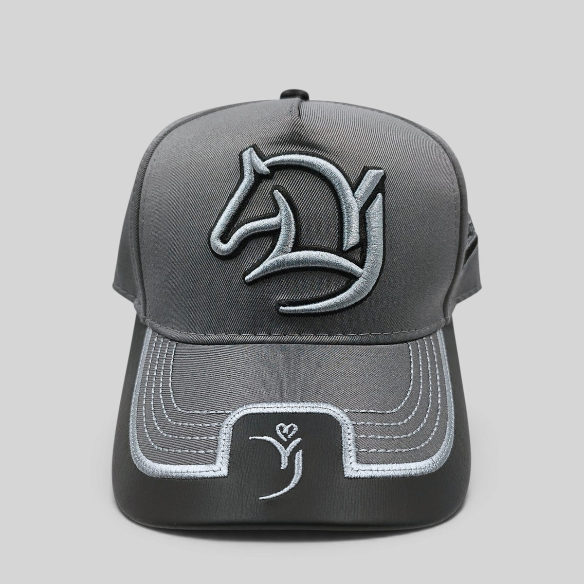 Gorra Bordada Ajustable Caballo Bordado