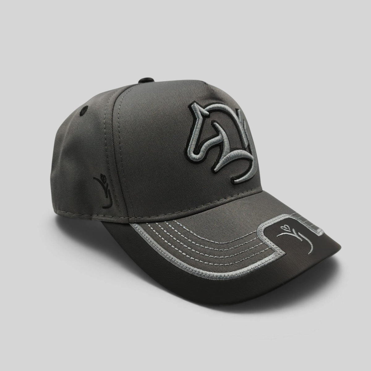 Gorra Bordada Ajustable Caballo Bordado